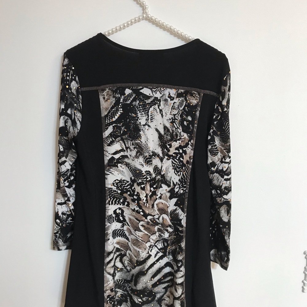 Bali Black & White Animal Print Pullover Top, Size M - Picture 8 of 12